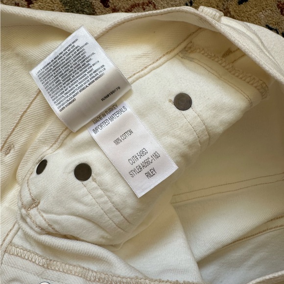 Agolde Riley Distressed Crop Jeans - Picture 6 of 10